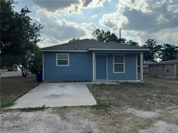 223 S Texas Avenue, Freer, TX 78357