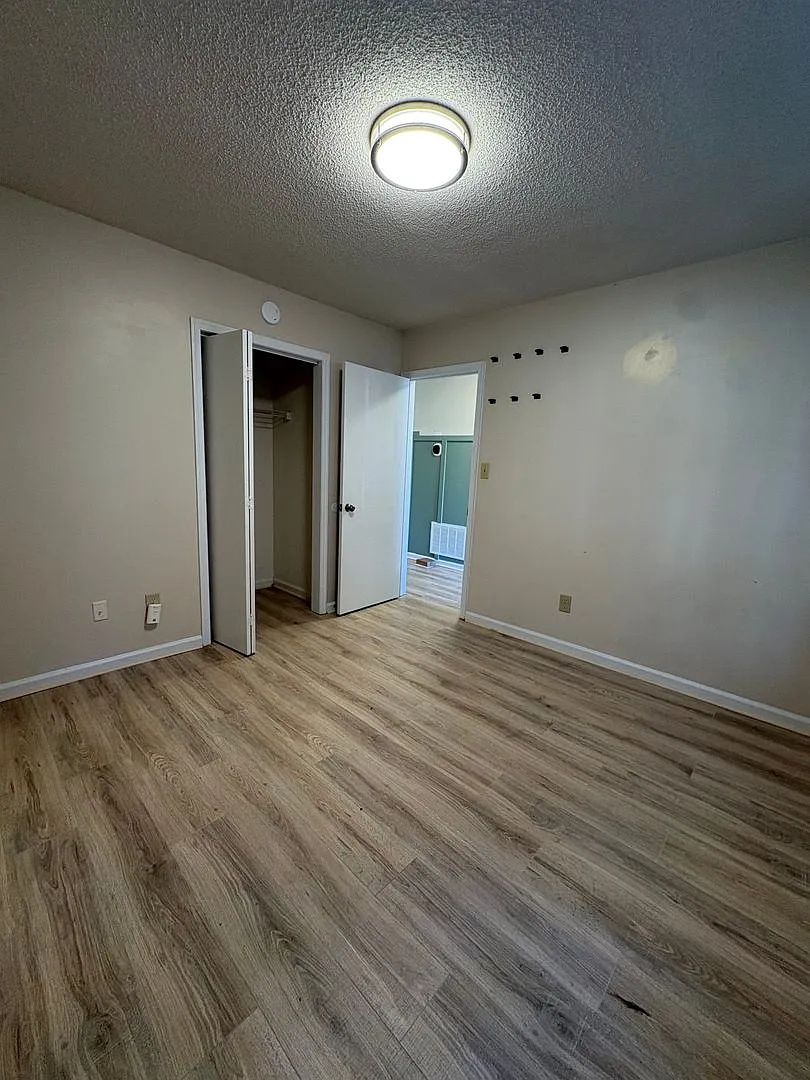 650 Rock Garden Cir — Photo 3