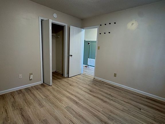 3rd image of 650 Rock Garden Cir
