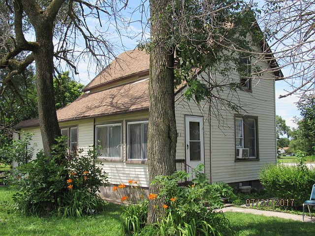 2nd image of 481 N Evergreen Ave