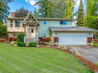 1320 Lahti Dr, Bellingham, WA 98226