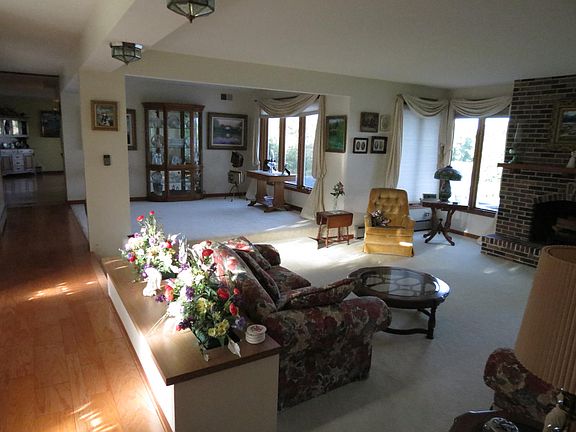 3rd image of 15591 Lakeside Dr