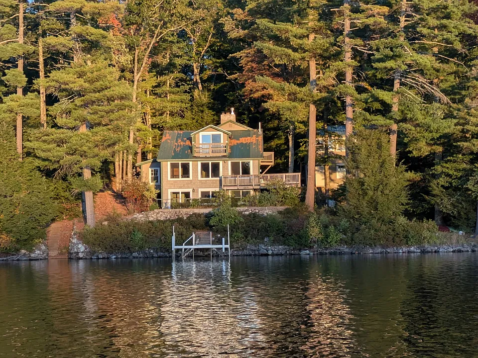 532 Brackett Rd