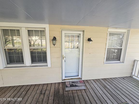 4th image of 2304 Croydon Rd