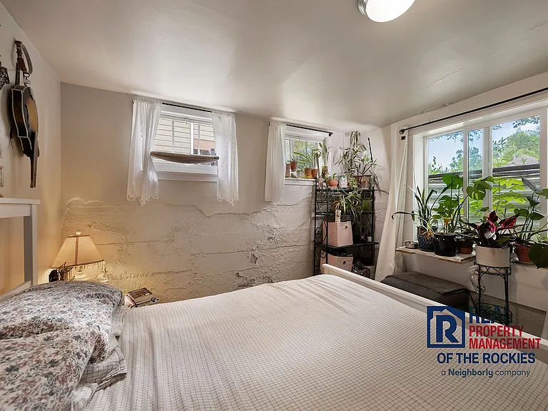 329.5 Edwards St — Photo 11