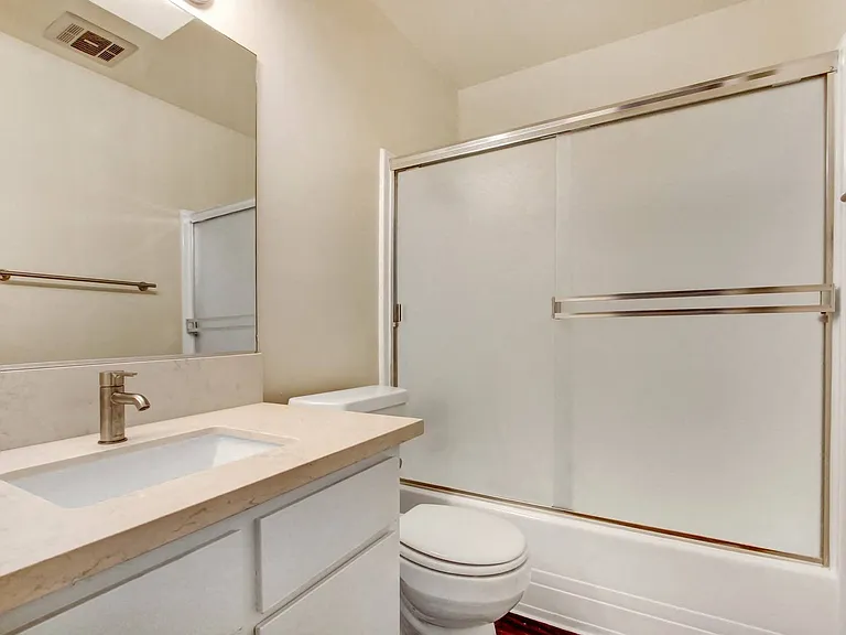 13157 Riverside Dr — Photo 60