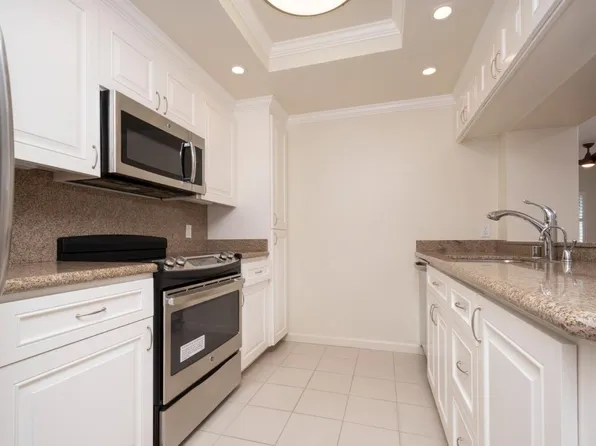 1 Baldwin Ave APT 222, San Mateo, CA 94401