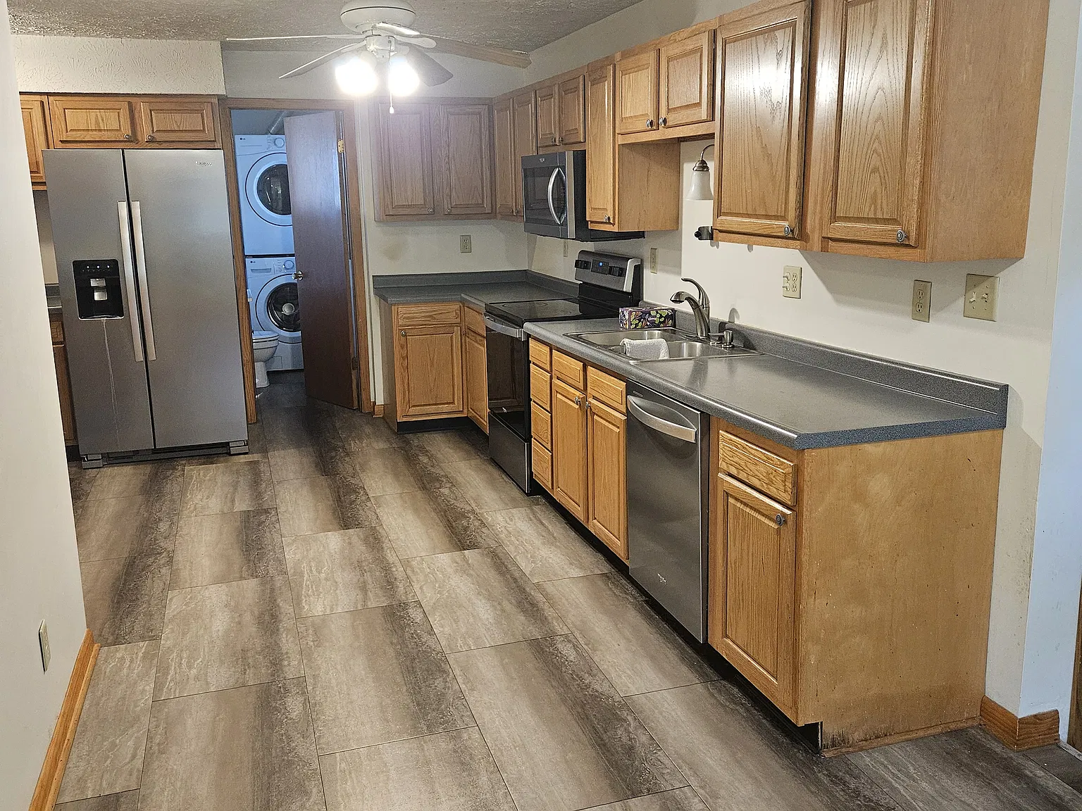 4 bed, 1.5 bath, 2005 sqft, $1,695 — Photo 4