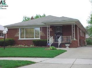 22170 Kenosha St, Oak Park, MI 48237