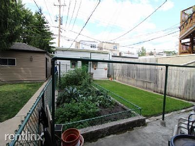 1st image of 2132 W Walton St #3