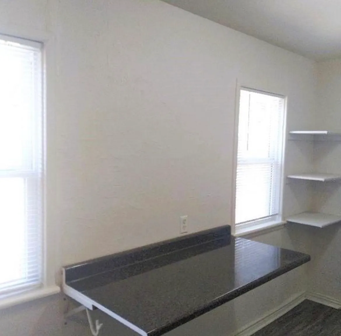 2 bed, 700 sqft, $700 — Photo 4