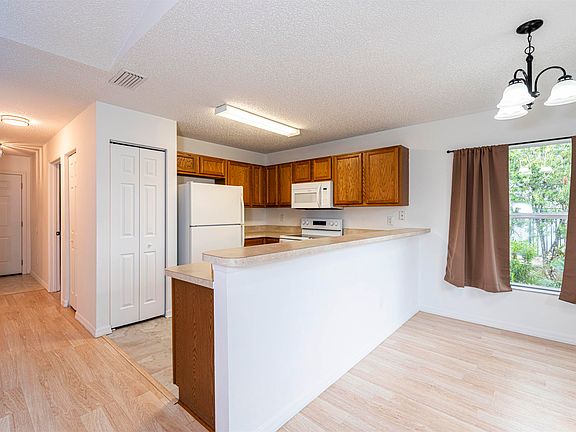 5th image of 517 Bethany Pl