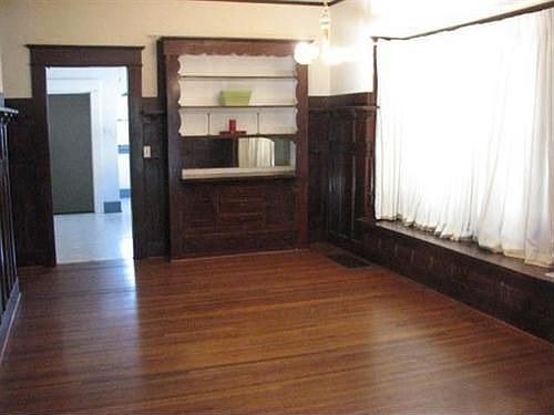 4th image of 239 N Bellevue Ave