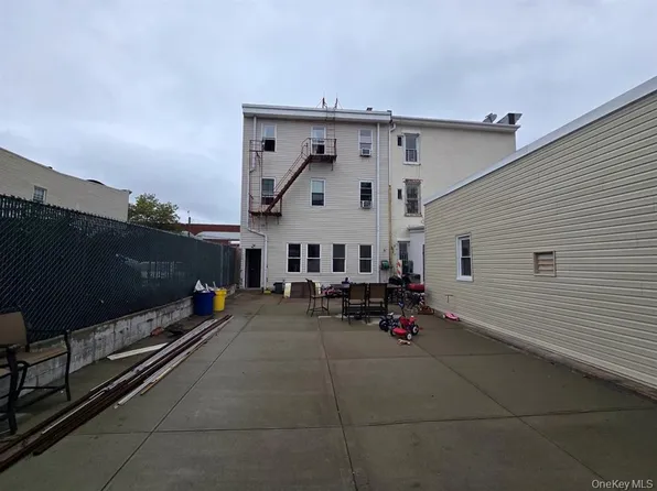 92-14 95th Avenue image 13 of 17