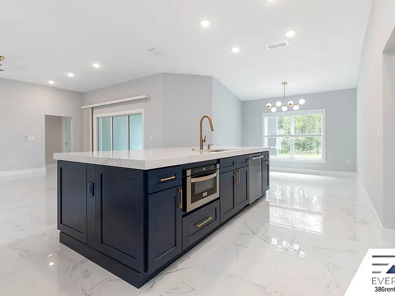4 Karl Ct — Photo 15