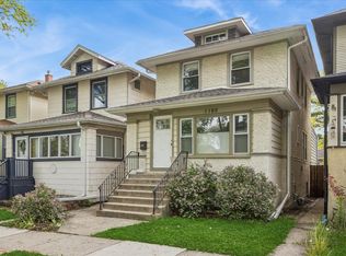 1180 S East Ave, Oak Park, IL 60304