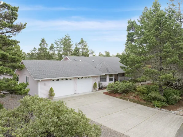 87629 Woodmere St, Florence, OR 97439