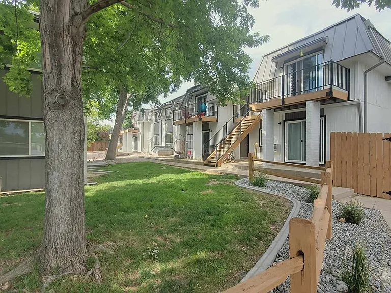 Stone Gate Apartments — Photo 10