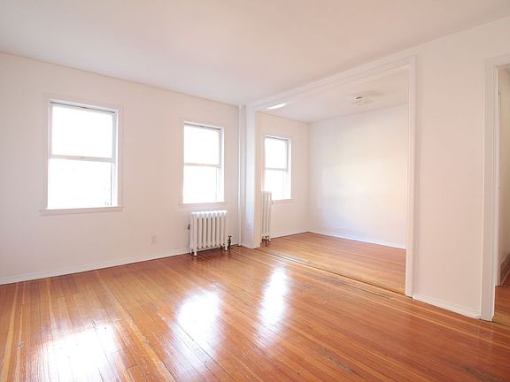 3rd image of 21-70 29th St #2F