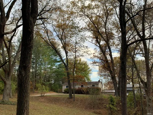 11609 Motz Rd, Wadesville, IN 47638