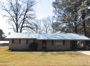 112 N Pine Ridge Dr, Forest, MS 39074