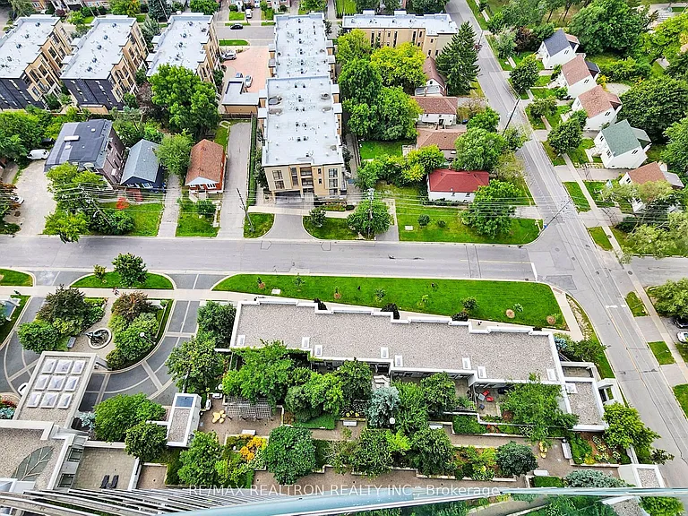25 Greenview Ave W #2515 — Photo 33