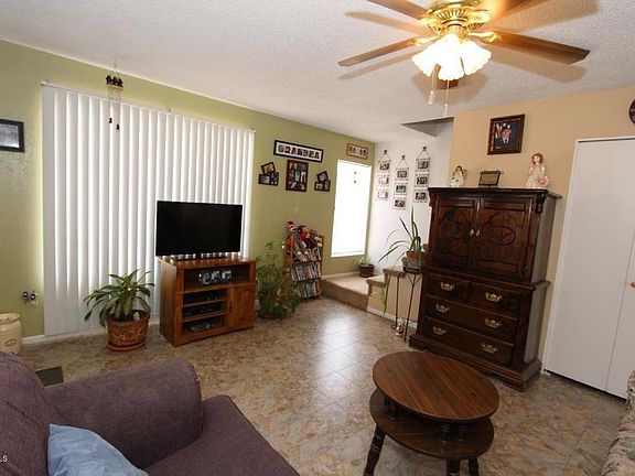 3rd image of 649 W Calle Tuberia