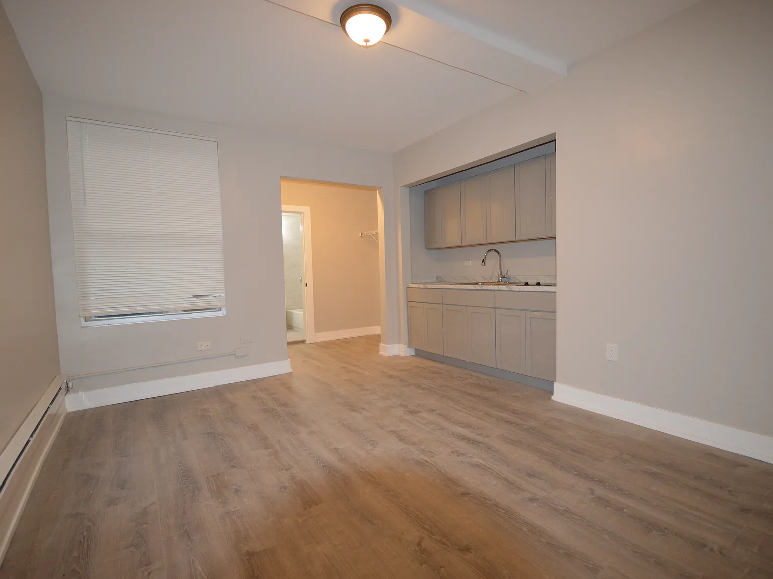 Studio, 500 sqft, $1,100 — Photo 4