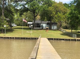 166 S Bailey St, Trinity, TX 75862