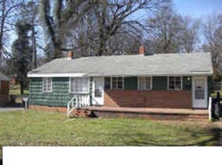 2708 Columbus Cir, Charlotte, NC 28208