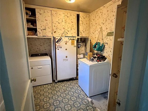 4th image of 791 Troy Street
