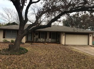 1418 Robin Dr, Sherman, TX 75092