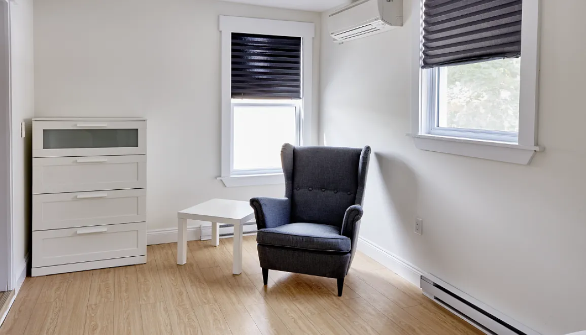 5735 College Street — Photo 2