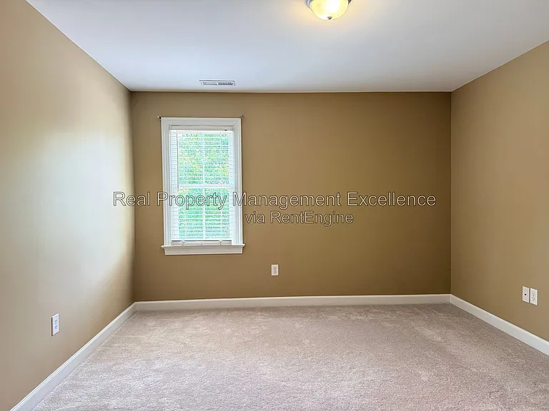 616 Lake Artesia Ln — Photo 46