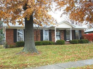 9511 Gateway Dr, Jeffersontown, KY 40299