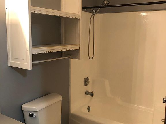 5th image of 1195 Plum Creek Dr APT 4