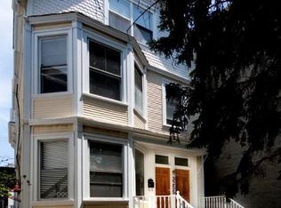 3255 N Racine Ave, Chicago, IL 60657