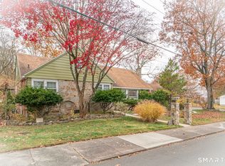 224 Ray Rd, New Haven, CT 06515