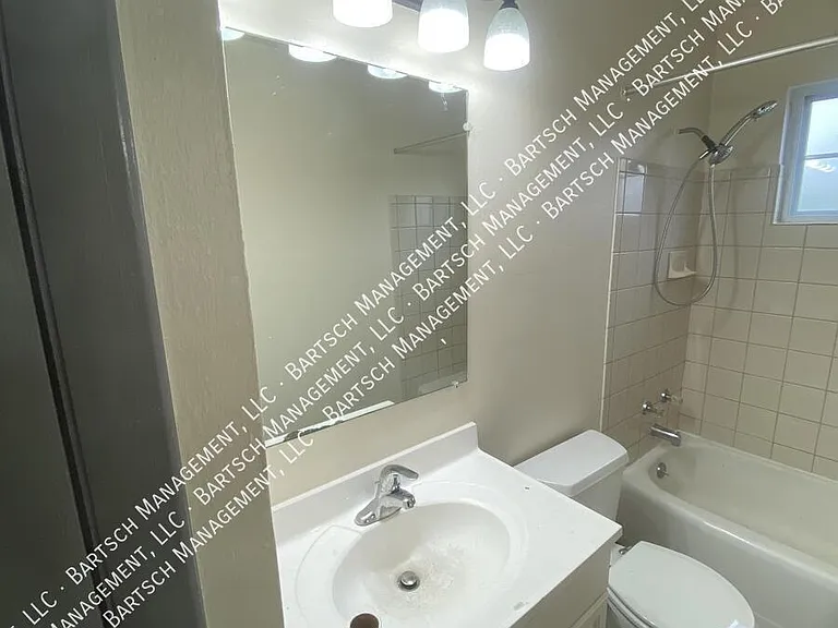 N84W15504 Menomonee Ave #2 — Photo 13