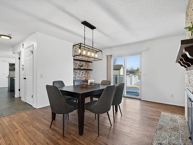 646 Fox Plains Dr — Photo 25