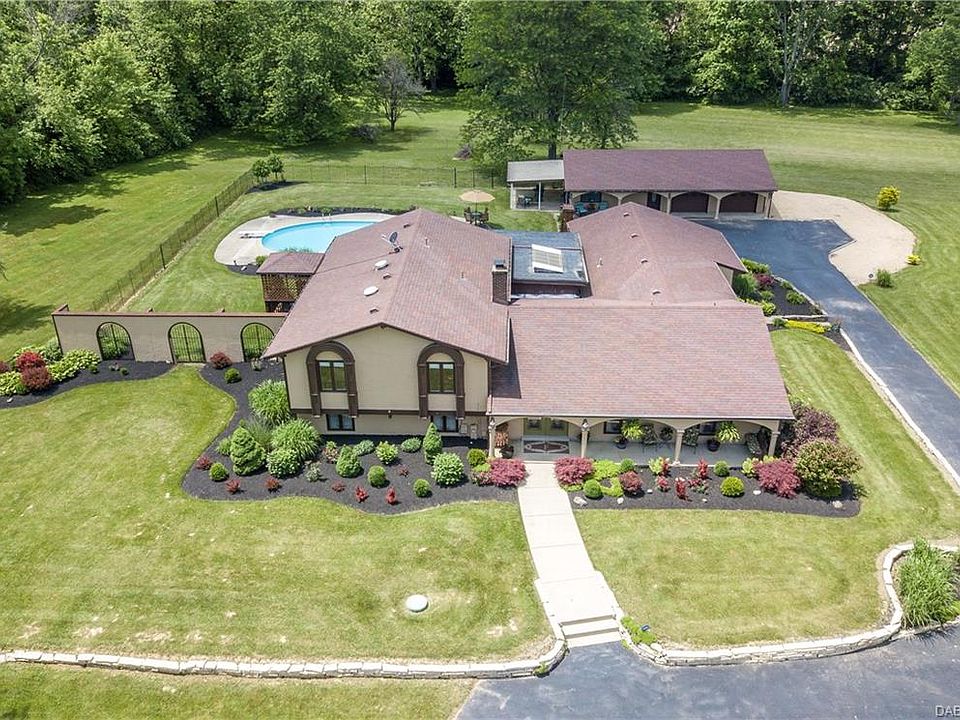 1st image of 2072 Erickman Ln