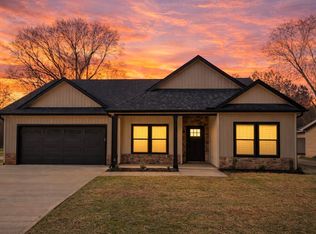 179 Cedar Ave, Wellford, SC 29385