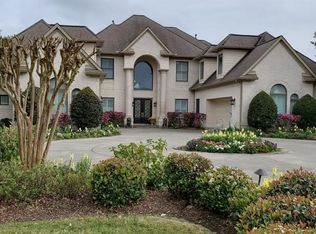 997 Sandy Ct, La Porte, TX 77571