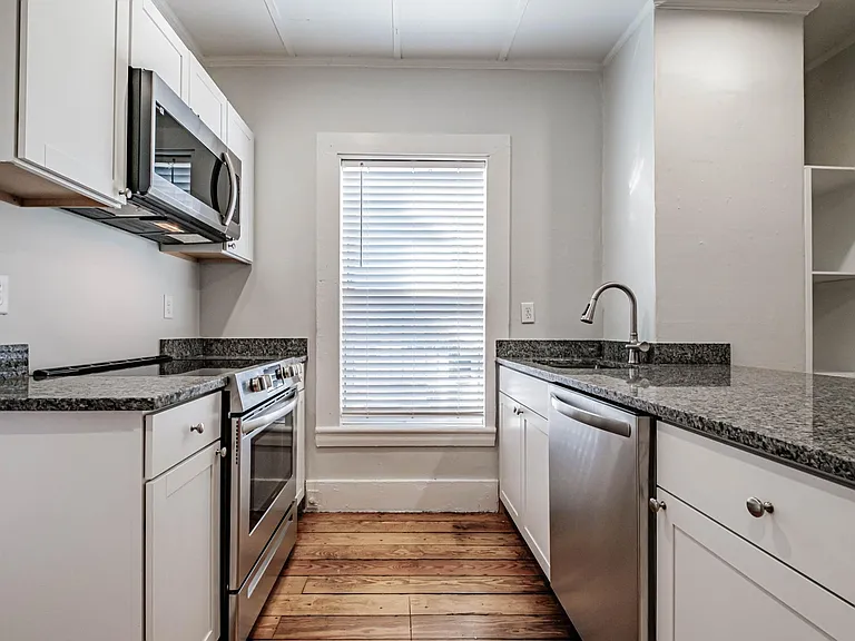 4 Seavey St #3 — Photo 1