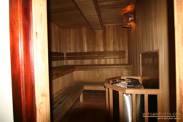 Rented by aptsandlofts.com | media 3