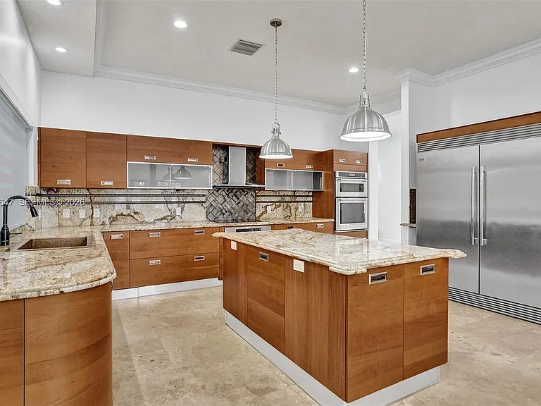 1430 NW 114th Ave — Photo 48
