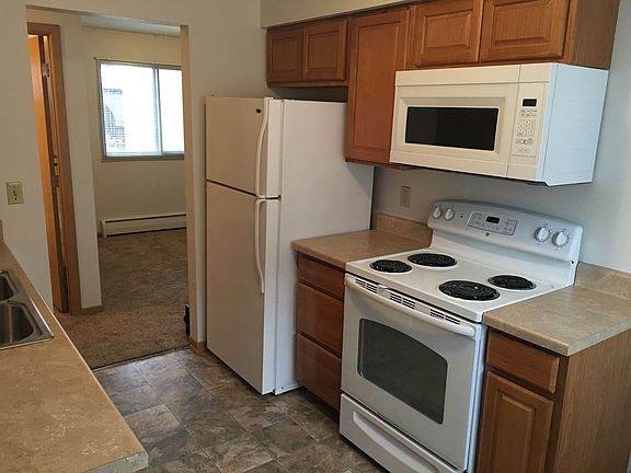 3rd image of 706 24th St Unit 6