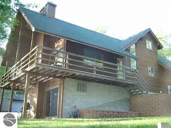 2nd image of 11432 Old Log Rd