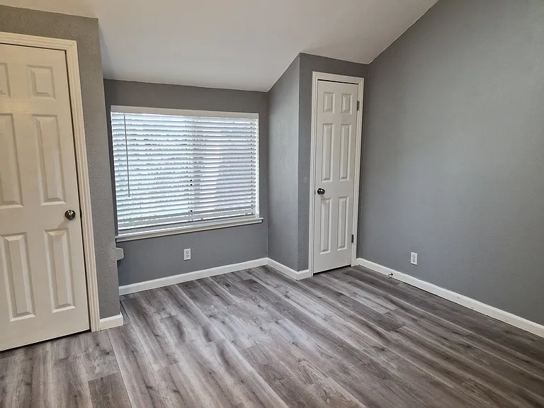 1650 Ocean St — Photo 11
