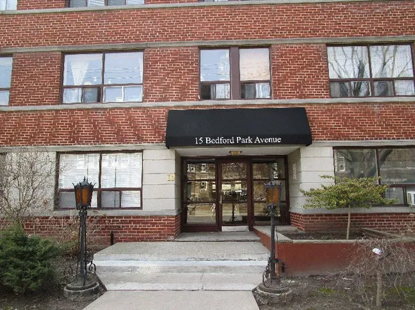 15 Bedford Park Avenue